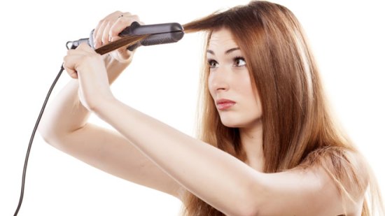 6 errores frecuentes al planchar el cabello