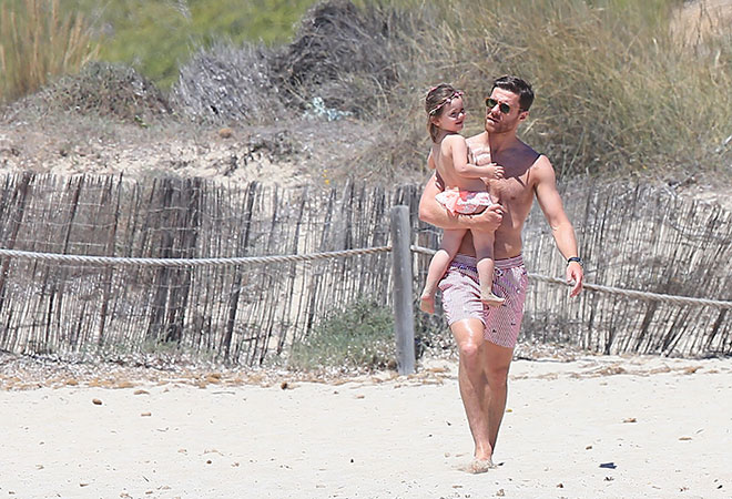 Xabi Alonso y Nagore Aranburu, vacaciones felices en Ibiza