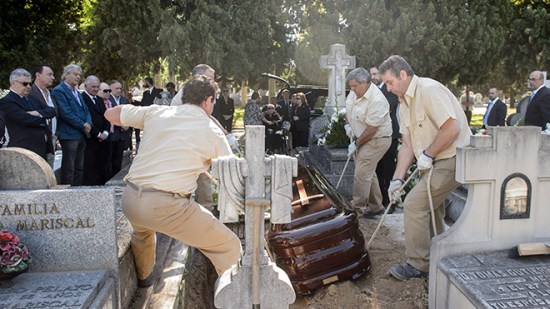 El emotivo entierro de Leandro de Borbón, el hijo bastardo de Alfonso XII