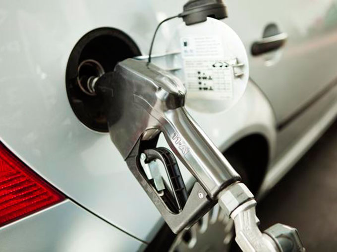 Existen maneras de ahorrar gasolina. Toma nota