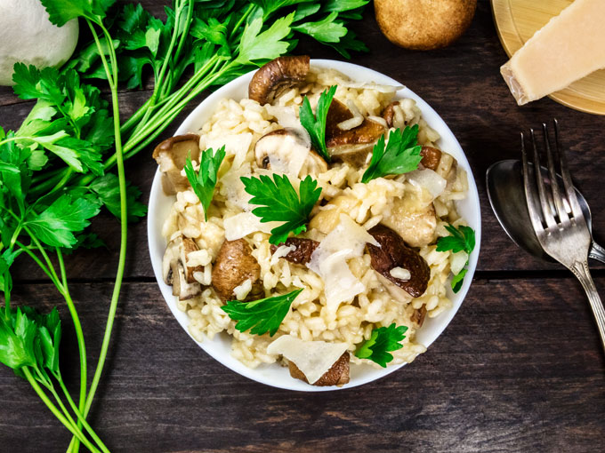 plato de arroz con champiñones