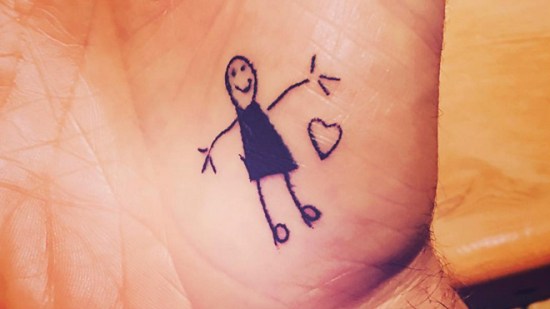 ¿De qué famosos son estos tatuajes?