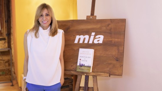 Club de Lectura Mía, con Reyes Monforte