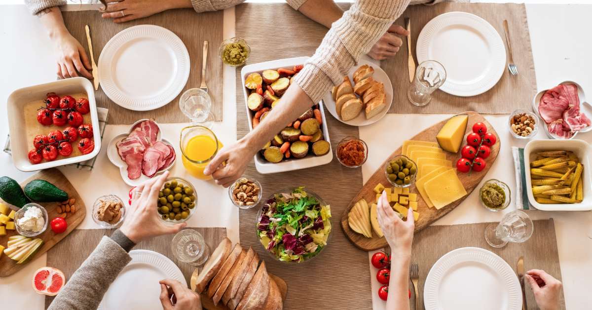 10 ideas para organizar un picoteo con amigos