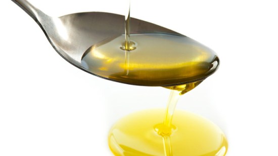 10 trucos para acabar con las manchas de aceite