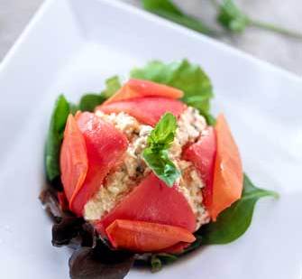 Flor de Tomate con Huevos Revueltos