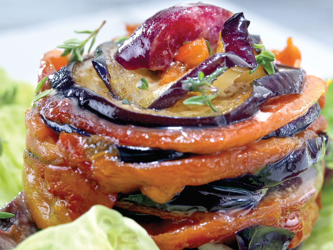 Molde de berenjena con vinagreta de mostaza