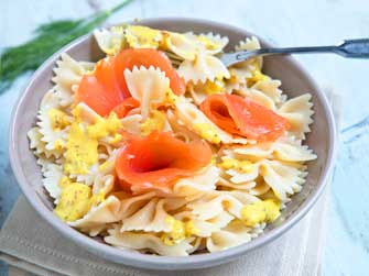 Mariposas con Salmón y Eneldo