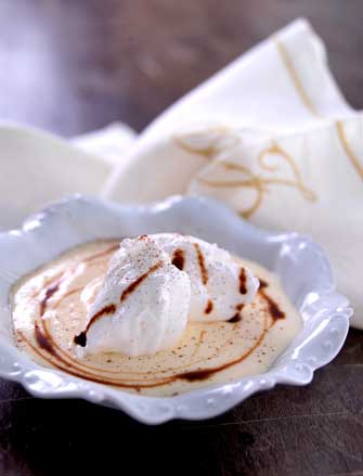 Natillas con 'Suspiros de Monja'.