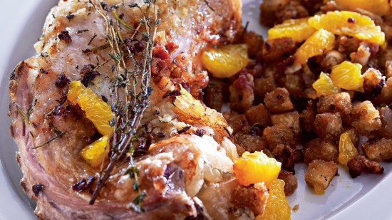 Cabrito Asado con Migas Dulces y Mandarina