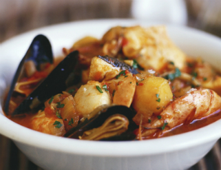 Zarzuela marinera con patatas