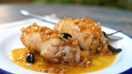 Contramuslos de pollo con salsa de naranja