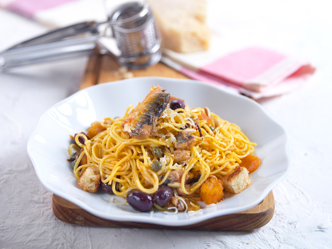 espaguetis con sardinas