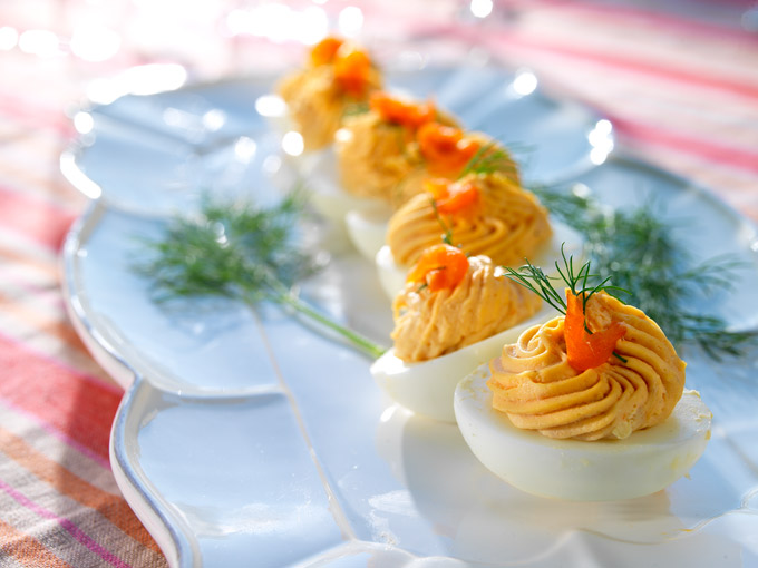 huevos rellenos de trucha