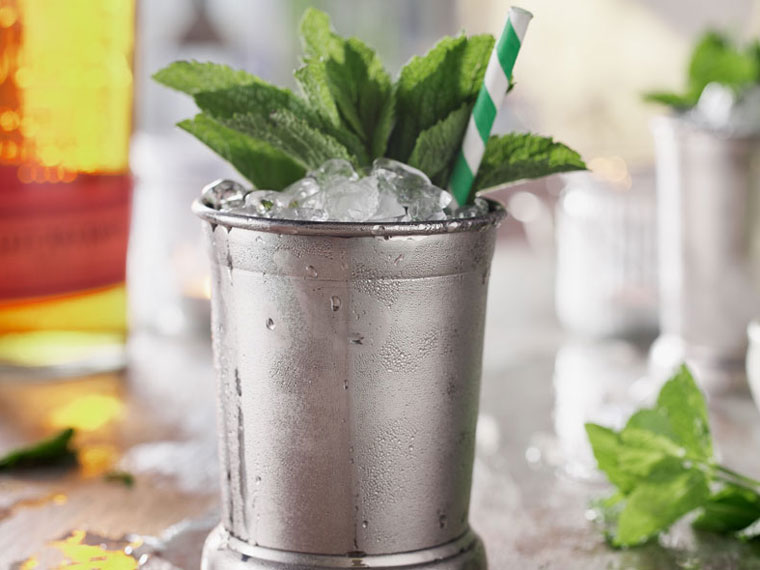 Julepe de menta (o mint julep), el cóctel que querrás probar