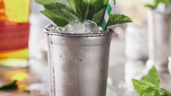 Julepe de menta (o mint julep), el cóctel que querrás probar
