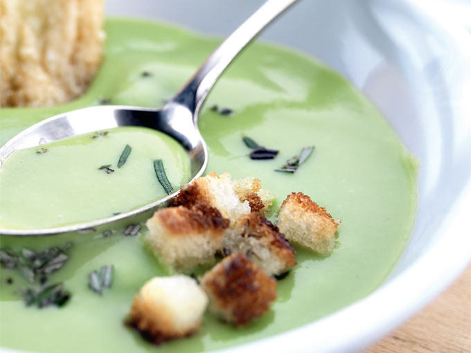 crema de guisantes y patatas