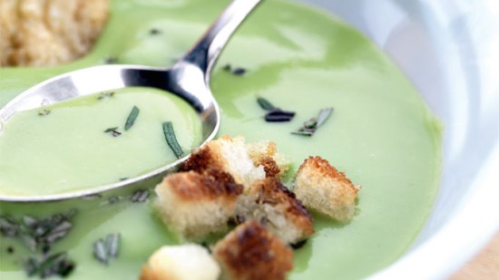 crema de guisantes y patatas