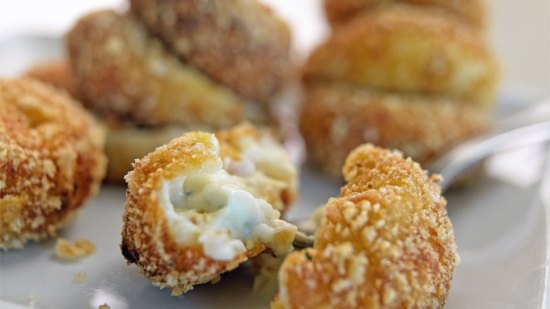 bocaditos de patata y queso