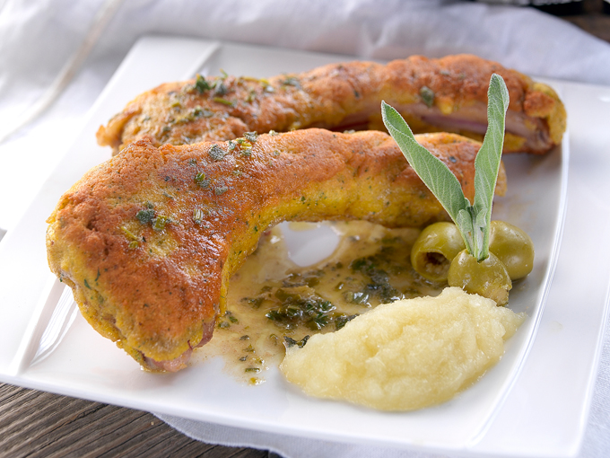 chuletas de cordero empanadas con pure de apio