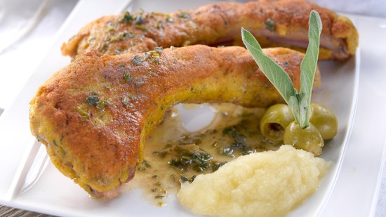 chuletas de cordero empanadas con pure de apio