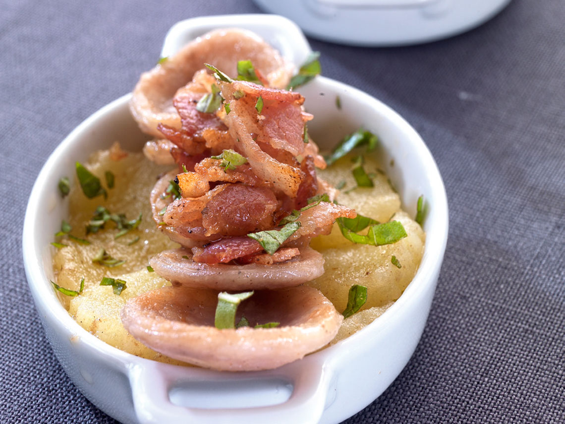 Butifarra con manzana y beicon