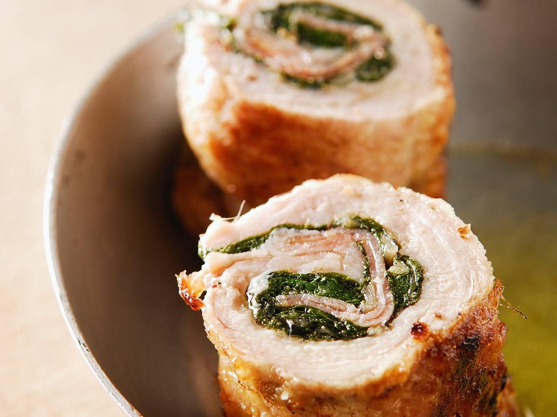 Cerdo relleno de espinacas y queso