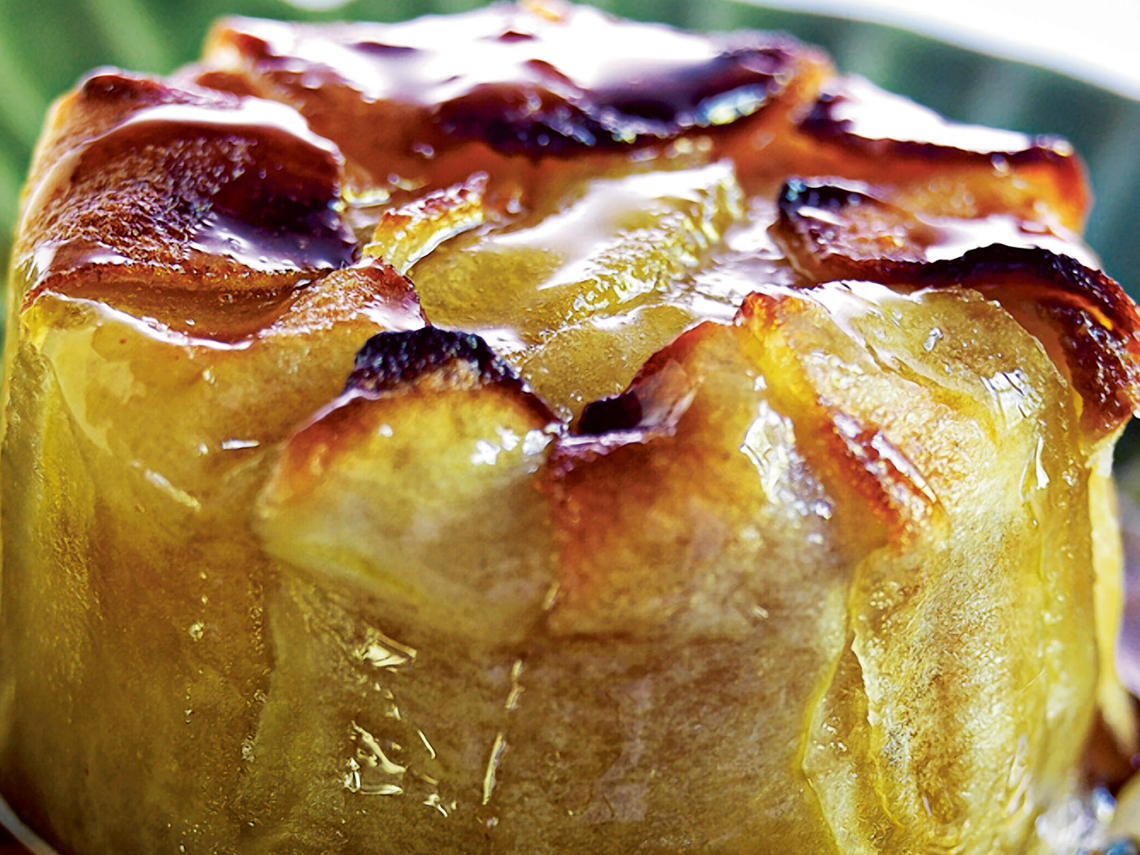Pasteles de manzana y almendras