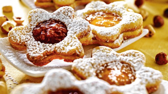 Flores de jale de membrillo y confitura de melocotón