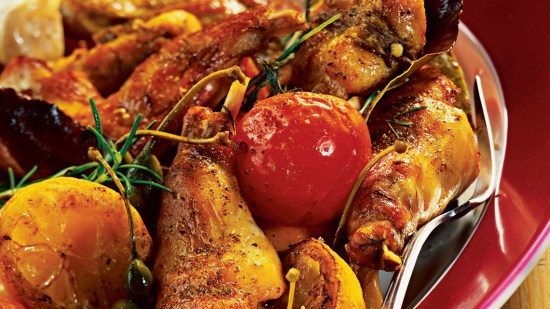 Conejo avinagrado con hierbas aromáticas