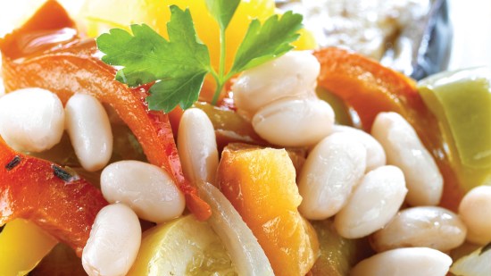 Escabeche de berenjenas y pimientos con alubias