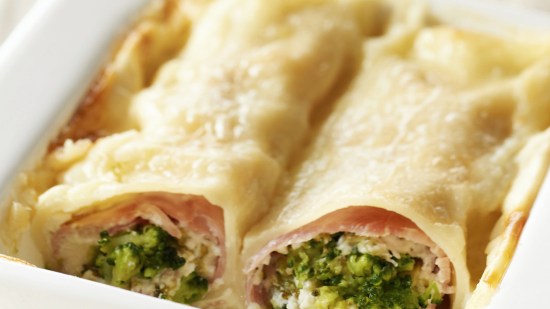 Canelones con panceta y brócoli