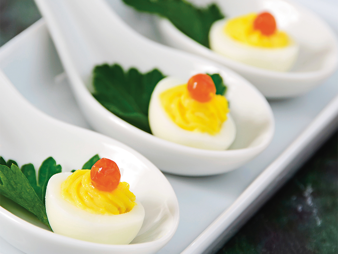 Huevos de codorniz al diablillo