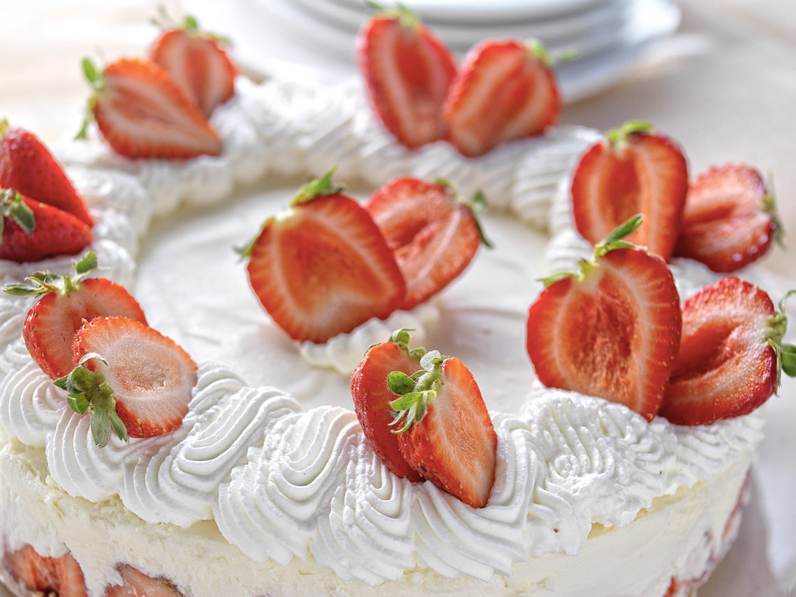 Tarta de cereales y fresas