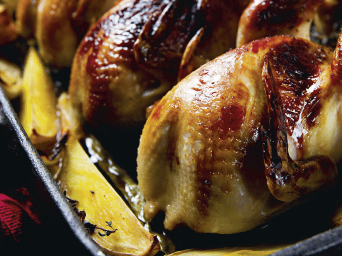 Pichones rellenos de fruta seca al toque de ron