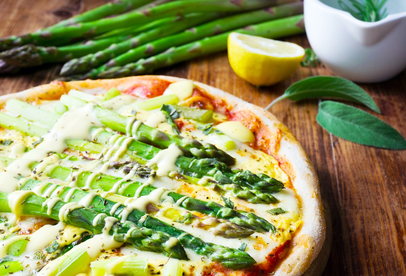 Pizza con espárragos trigueros