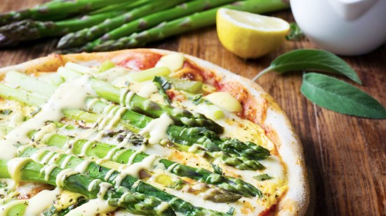 Pizza con espárragos trigueros