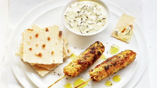 'Keftas' de cordero con salsa de yogur y menta