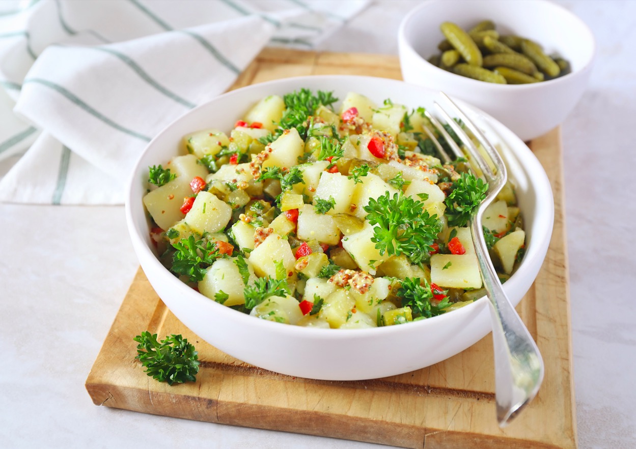 Ensalada de primavera con patatas y mostaza