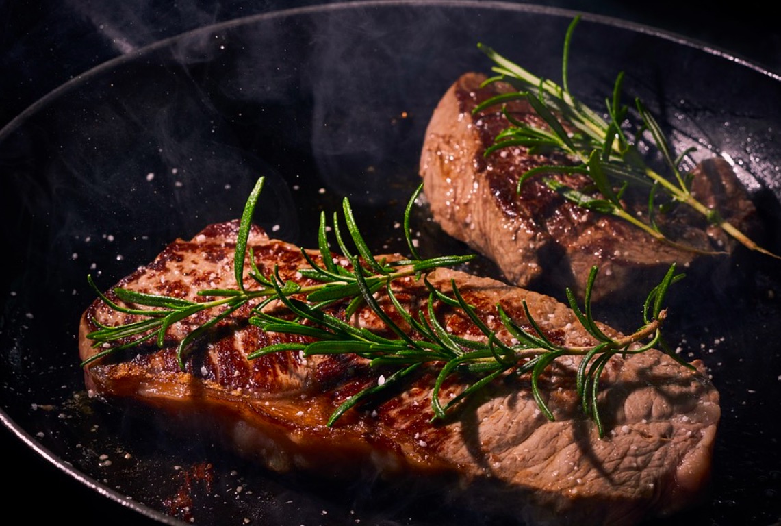 Solomillos de ternera asados a las finas hierbas