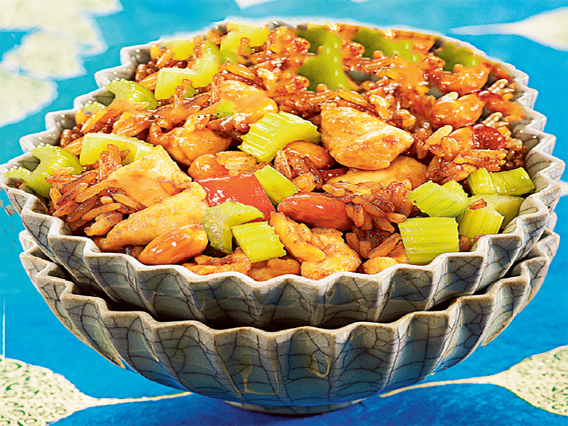 Arroz lacado con pollo