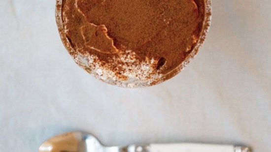 Vasitos de tiramisú: postre para sorprender a tus comensales