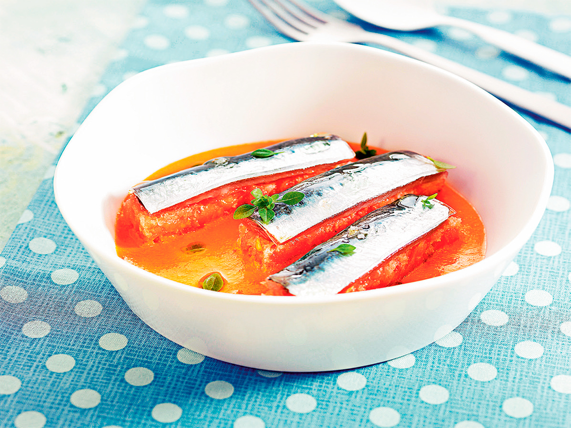 Sardinas con tomate