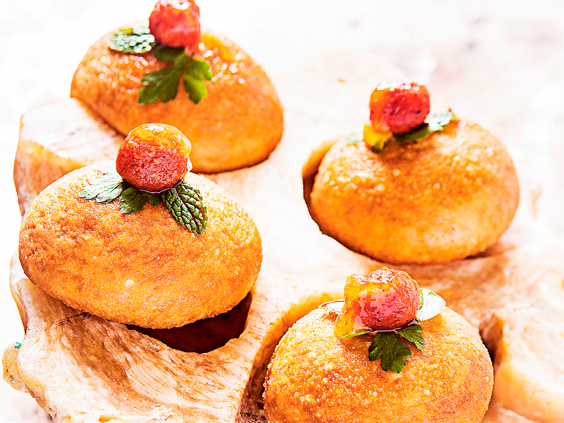 Bocata crujiente de sobrasada y mermelada picante de albaricoque