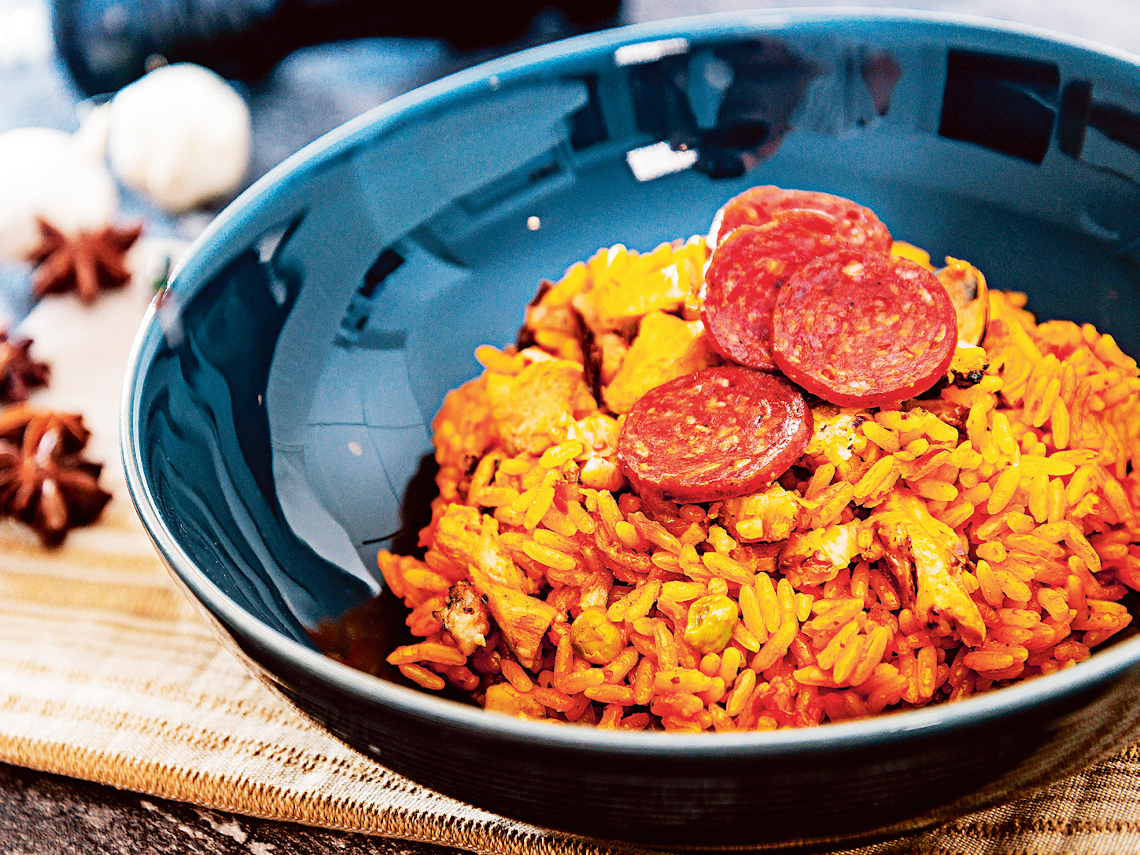 Receta de paella de pollo y chorizo