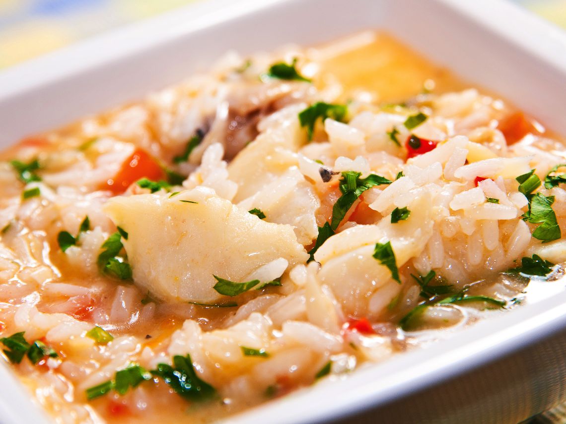 Sopa de pescado con arroz