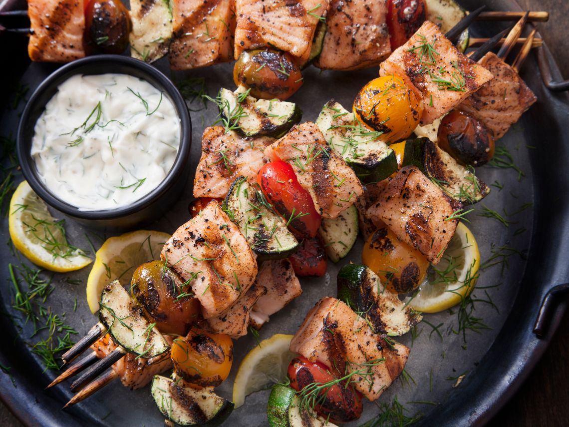 Brochetas de Salmón marinado en eneldo