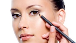 15 soluciones rápidas para los problemas con el maquillaje