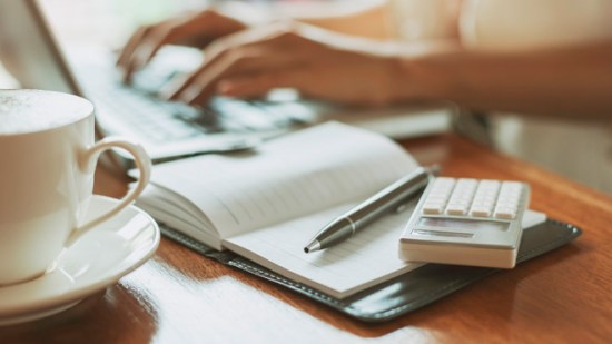 Organiza tu día a día con una agenda de papel