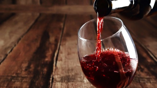 Descubre cuánto dura abierta una botella de vino